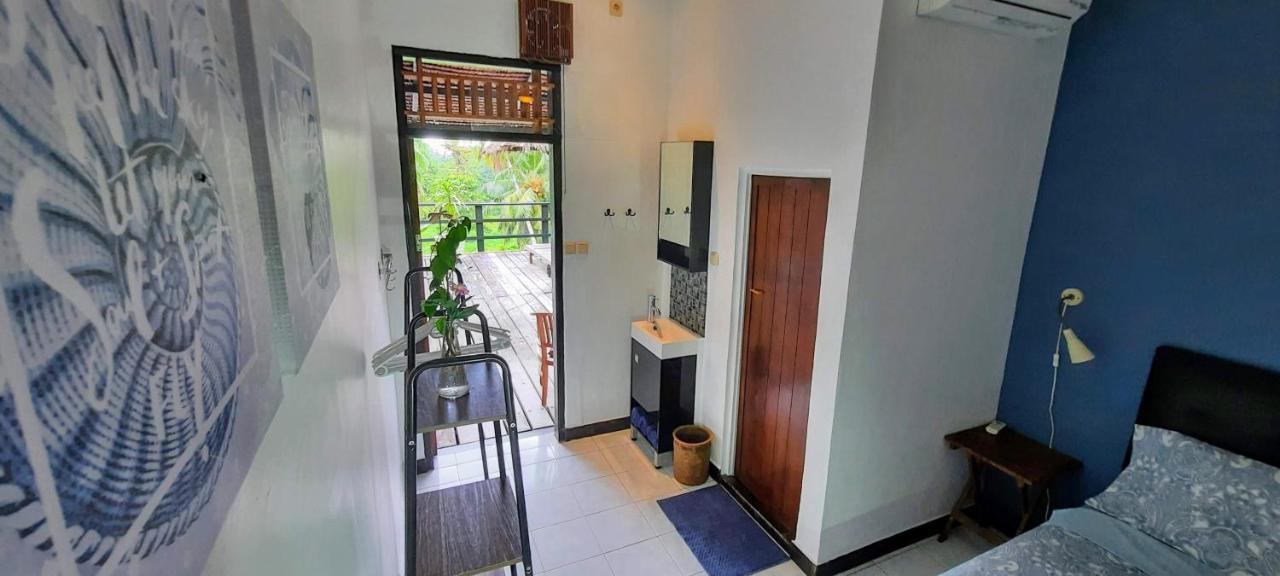 Guesthouse The 4 Fish Manado Esterno foto